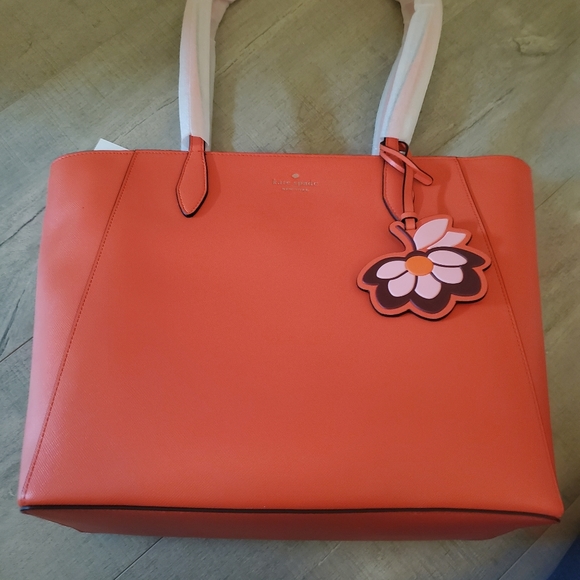 Kate Spade Dana Tote - Picture 6 of 8